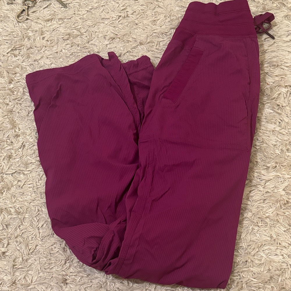 Lululemon dance pants size 4
